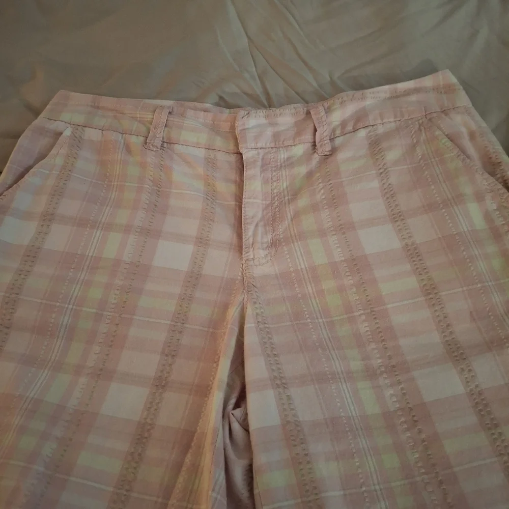 Caribbean Joe Women's Light Pink Plaid Shorts